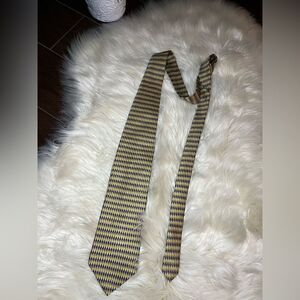 LOUIS FERAUD SILK TIE MUSTARD NAVY BLUE & WHITE